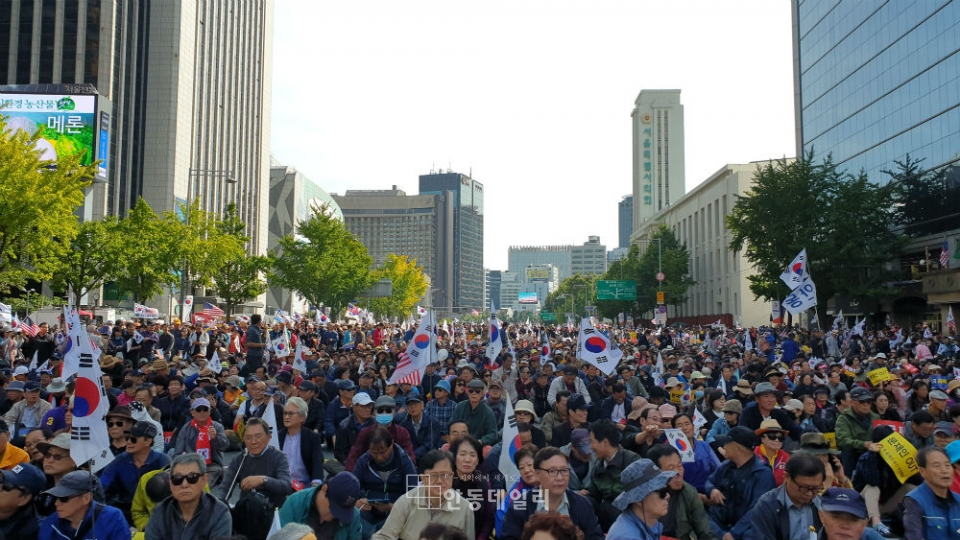 10월 국민혁명 2차 집회에 참여한 안동시민들